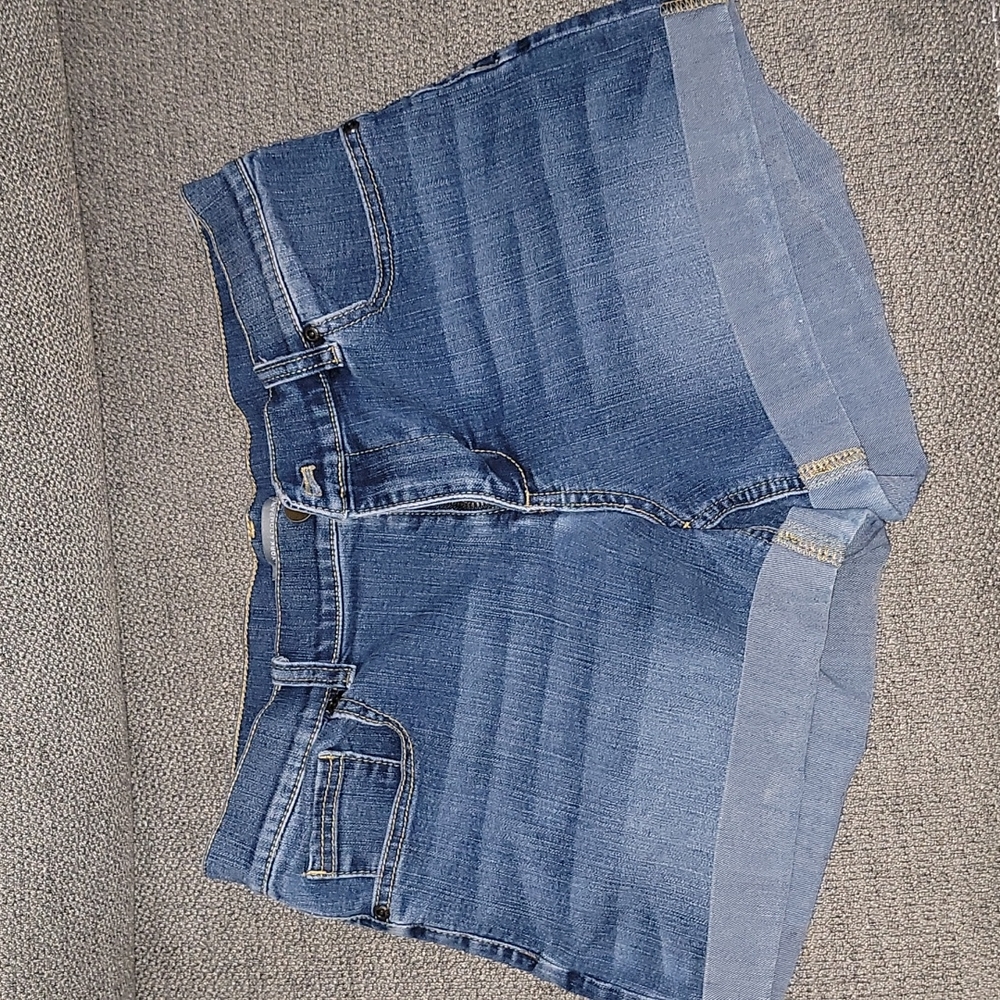 Short shorts